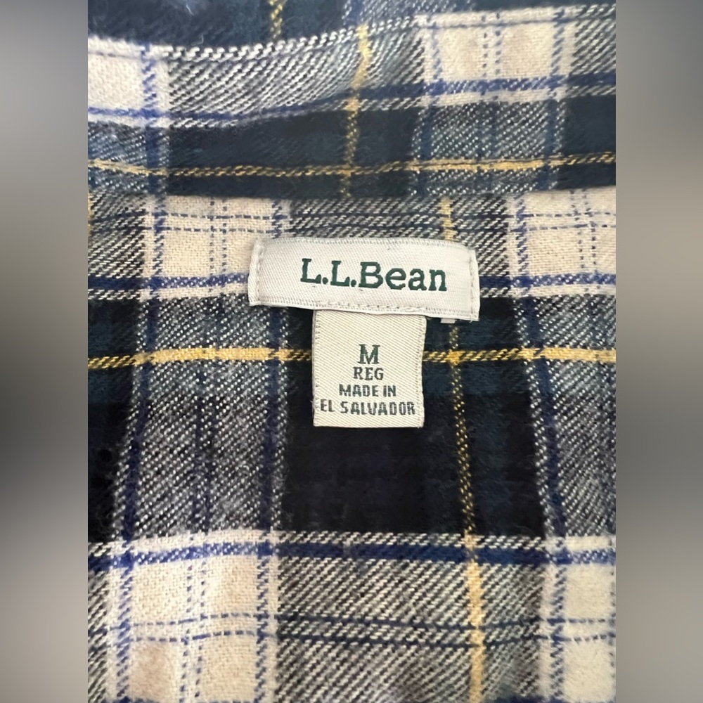 LL Bean Flannel Plaid Womens Shirt Size M - Picture 7 of 8